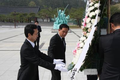 2013.5.3(금)문병민 광주전남 지장 병무청장 참배 이미지